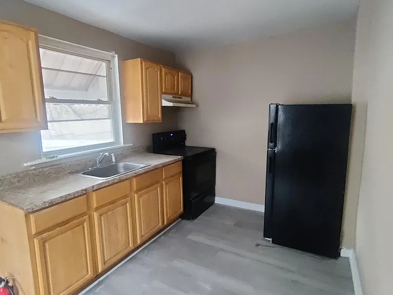 829 N 41st St #2 — Photo 2
