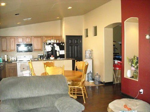 3rd image of 2440 E Toledo Ct