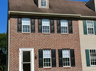 812 Penny Ln, Mount Joy, PA 17552