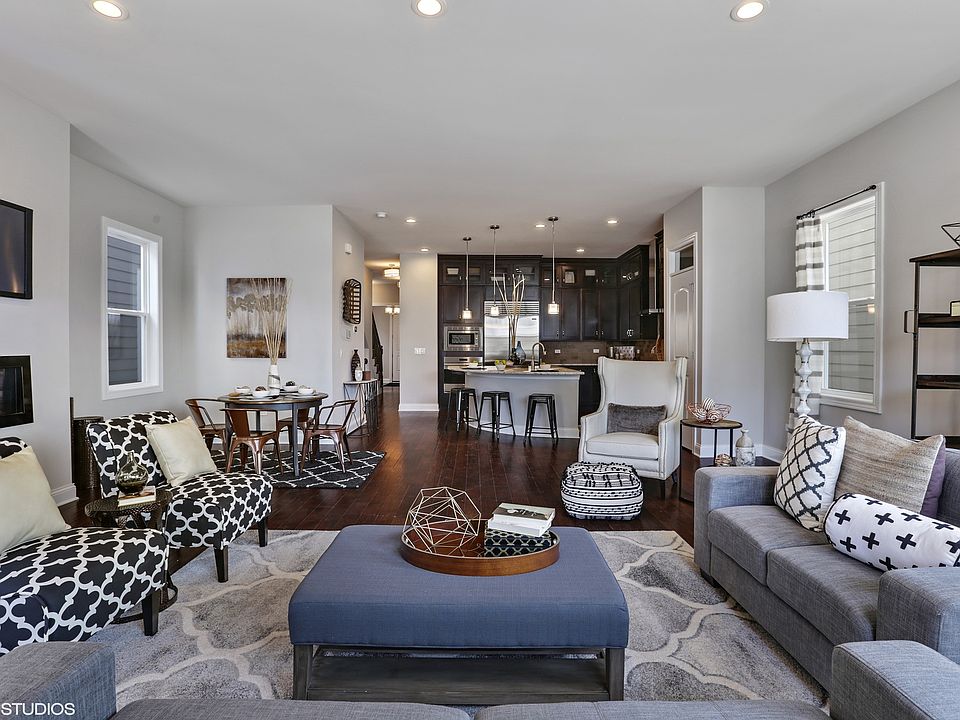 6080 N Sauganash Ave, Chicago, IL 60646 Zillow