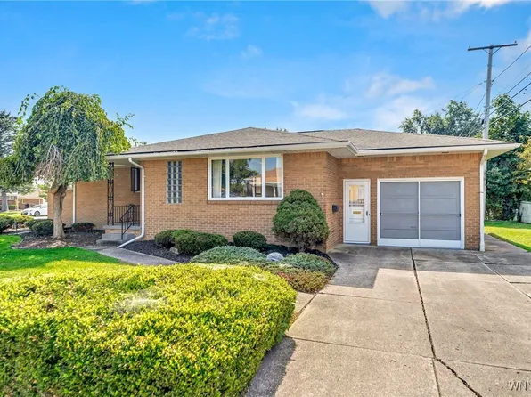 55 Vern Ln, Cheektowaga, NY 14227