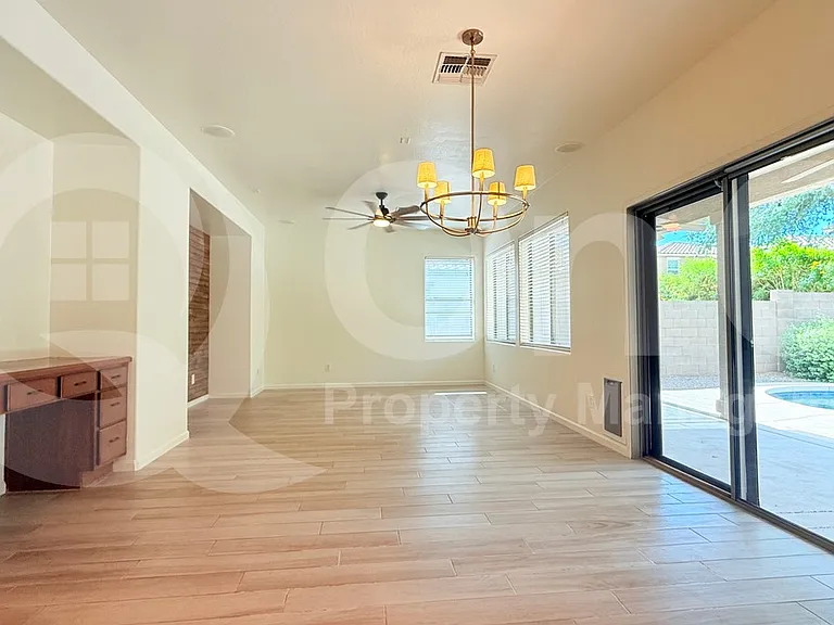 2950 E Dublin St — Photo 20