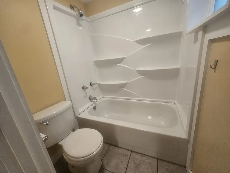 465 Cameron St SE — Photo 14