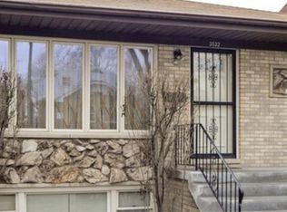 3532 N Oriole Ave, Chicago, IL