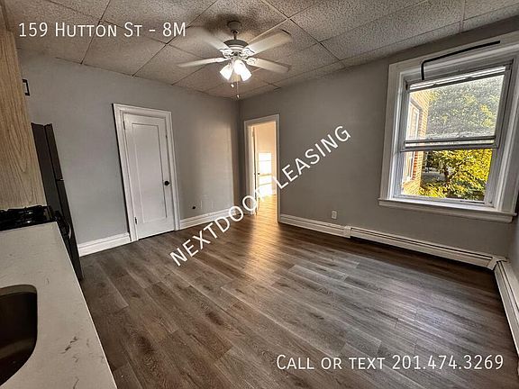 5th image of 159 Hutton St #8M
