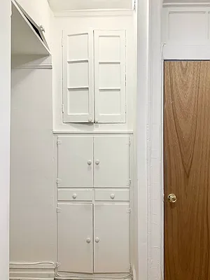 Rented by Compass | media 25