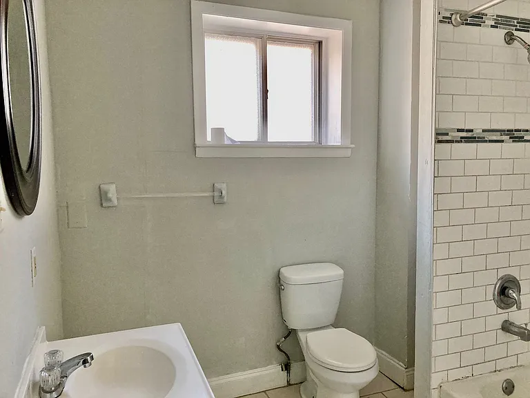 5215 Pine St — Photo 15