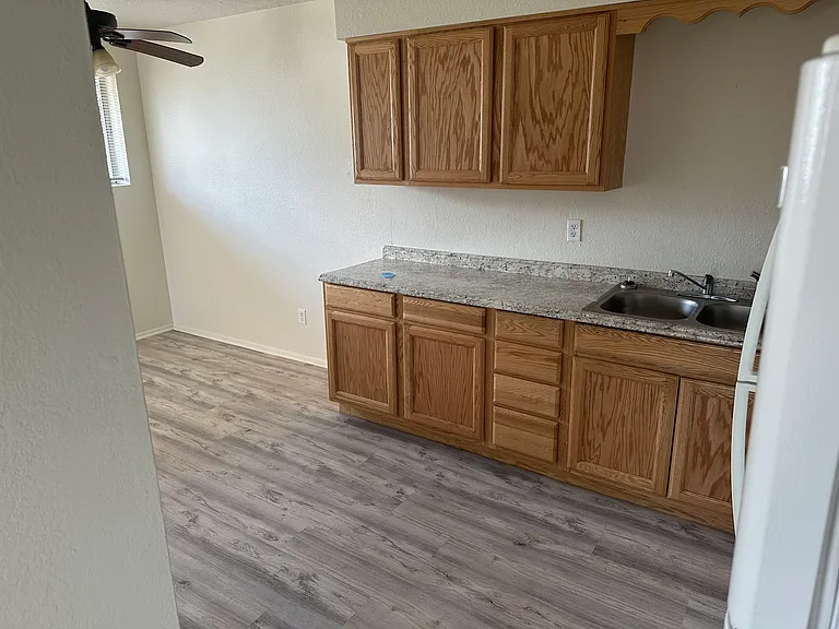 1411 NW 1st St #3 — Photo 8