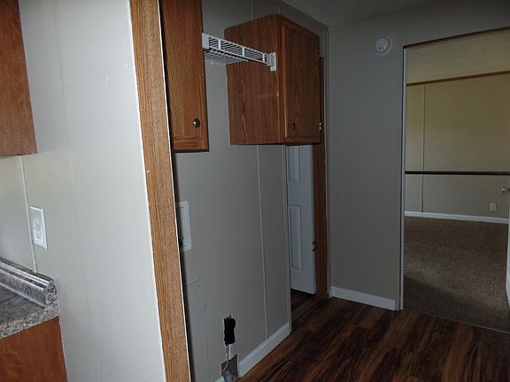 4th image of 110 Zackary St