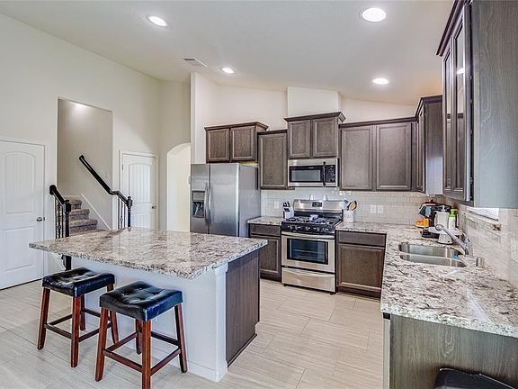 4th image of 6230 Mason Way