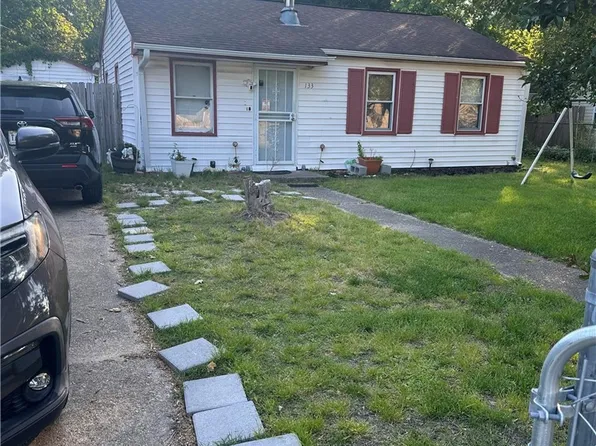 133 Peach Tree Ln, Hampton, VA 23669