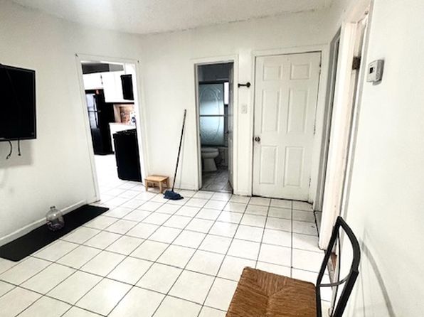 1411 6th St Floor 2