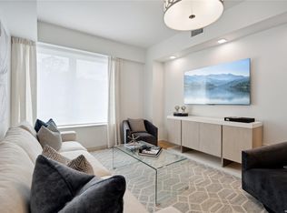 218 Middle Neck Rd UNIT 313, Great Neck, NY 11021