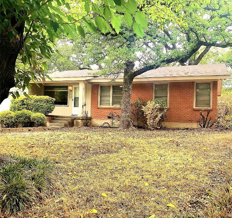 1st image of 18 Lynwood Ct