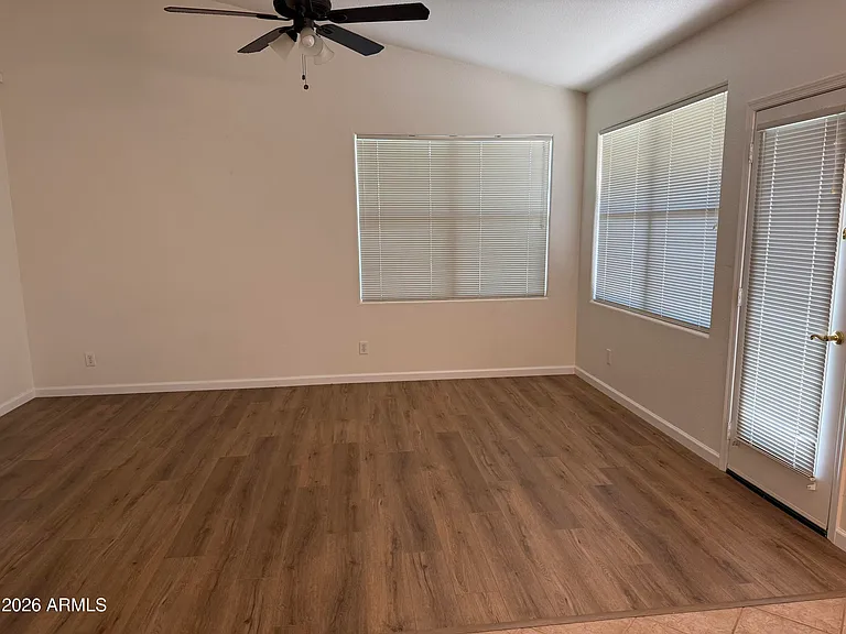 10308 W Jessie Ln — Photo 6