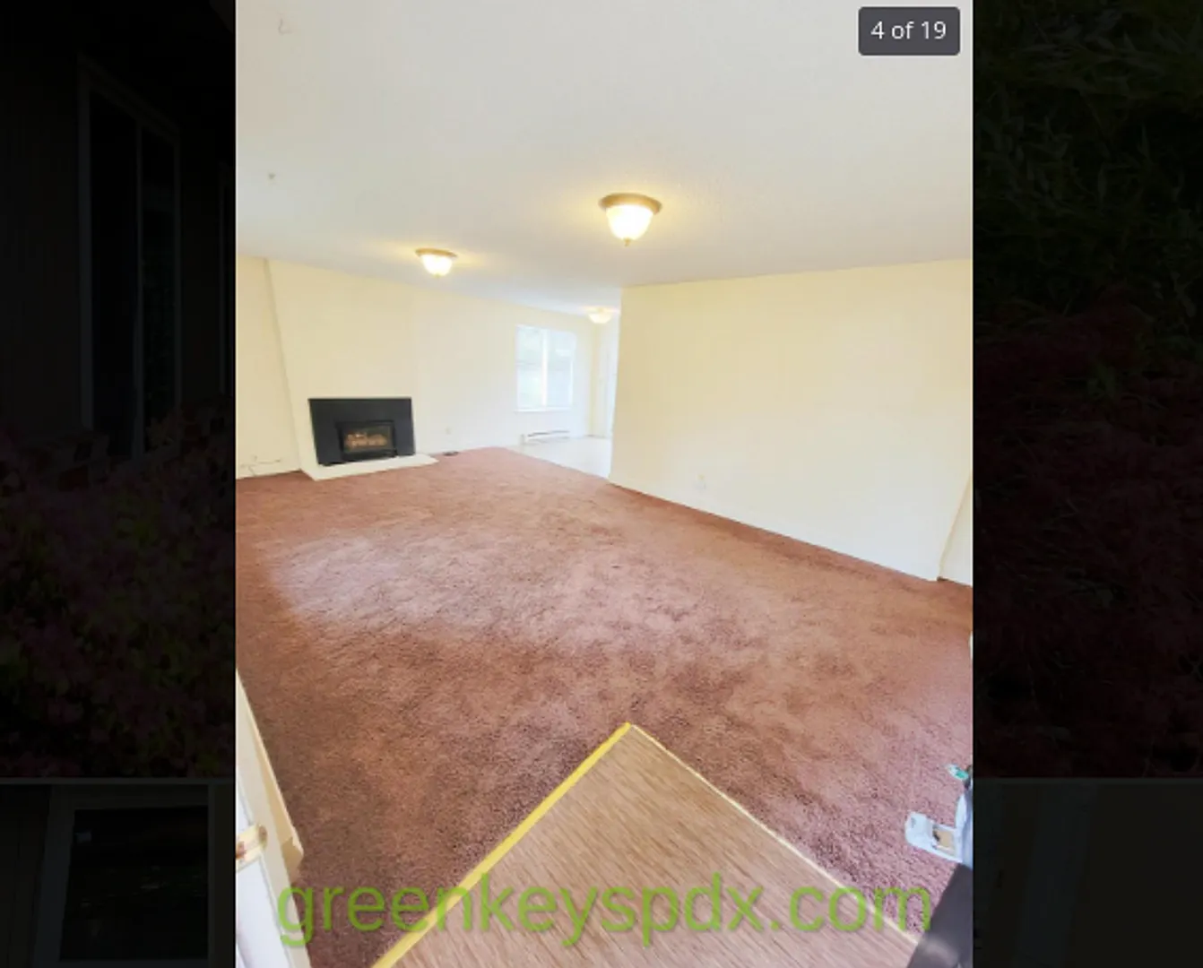Fresh and clean 2-bedroom unit with a HUGE totally fenced yard. — Photo 3