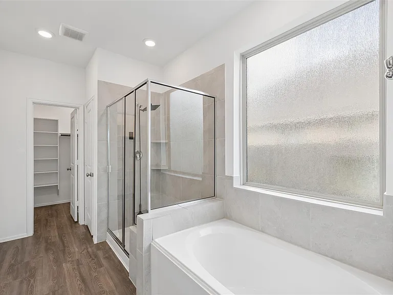 19179 Pinewood Grove Trl — Photo 12