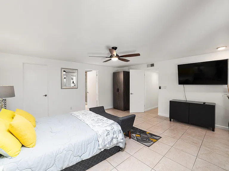 931 S Paseo Caroleta — Photo 12