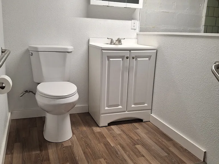 836 N Litchfield Ave — Photo 20