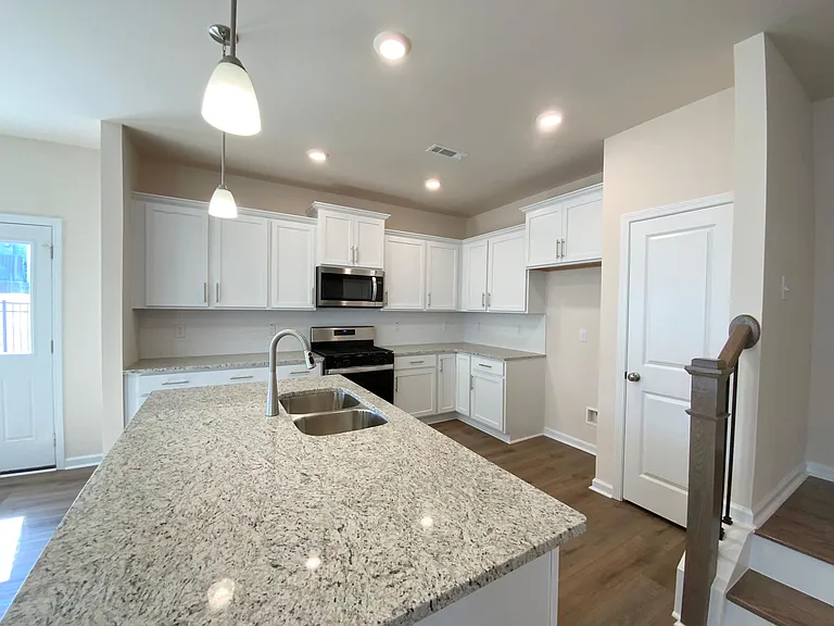 4011 Beckton Trl — Photo 3