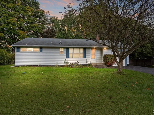 102 W Genesee Rd, Camillus, NY 13031