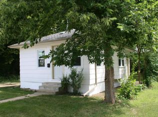 507 W 9th Ave, Mitchell, SD 57301