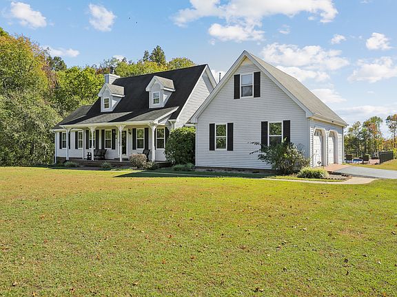 2nd image of 185 Johns Creek Rd