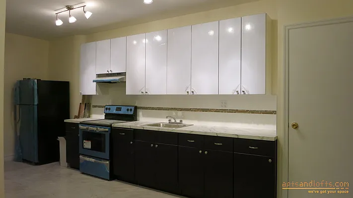 Rented by aptsandlofts.com | media 29