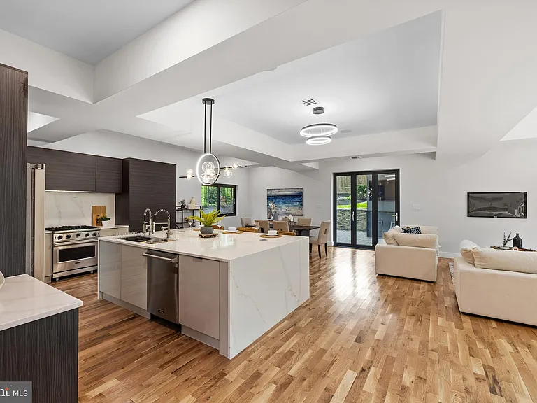 354 Winding Way — Photo 11