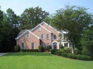 4880 Leeds Ct, Suwanee, GA 30024