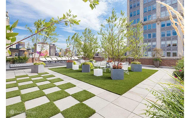 Rented by Douglas Elliman | media 19
