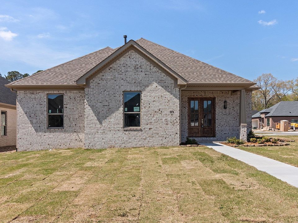 1st image of 119 Woodlands Park Dr