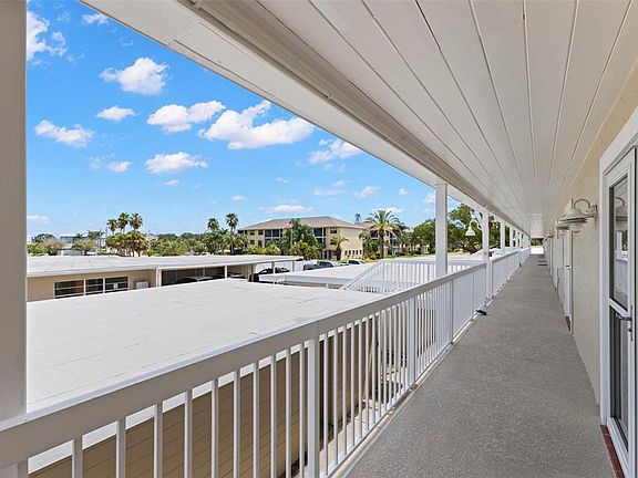 3rd image of 433 S PAULA DRIVE #28