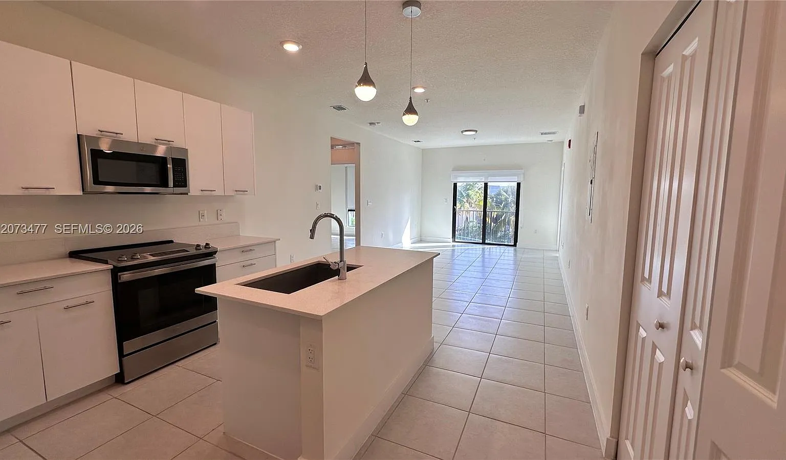 Downtown Doral South Phas — Photo 3