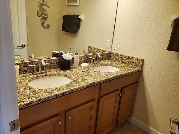 5th image of 8965 Cat Palm Rd