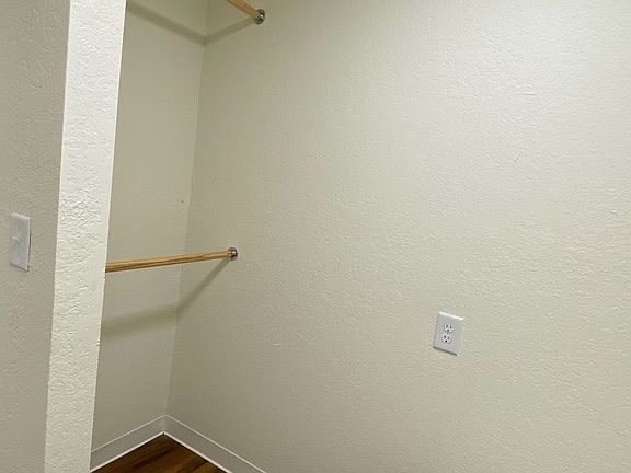 5th image of 901 Avenue C #1