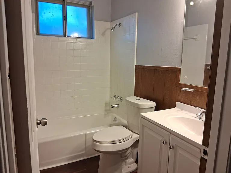 4411 Lakewood Dr — Photo 11