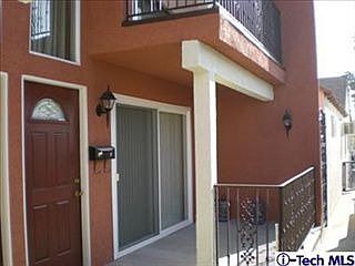 2nd image of 619 E Cedar Ave