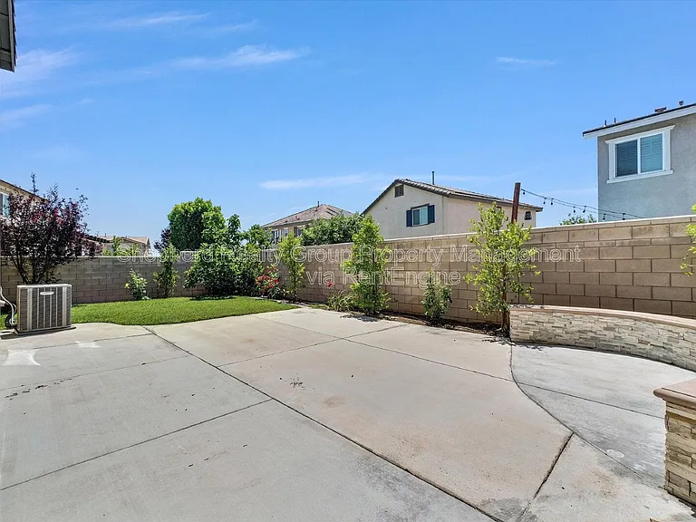 12167 Chutes Ct — Photo 26