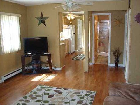 5th image of 44 Olive St