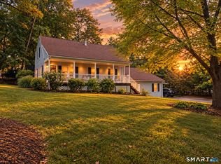 50 East Shore Boulevard, Farmington, CT 06085