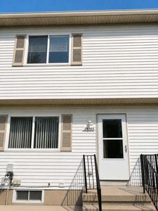 28165 Raleigh Crescent Dr, Chesterfield, MI, 48051