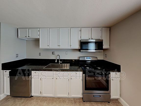 4th image of 614 Buchanan Ave