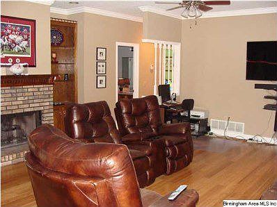 3rd image of 2624 Rhody Dr