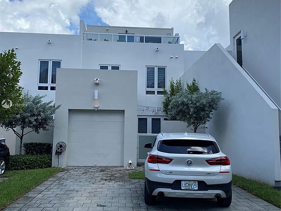 3rd image of 10560 NW 63rd Ter #10560