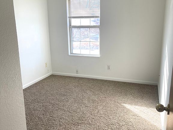 3rd image of 2856 17th Ave APT 202