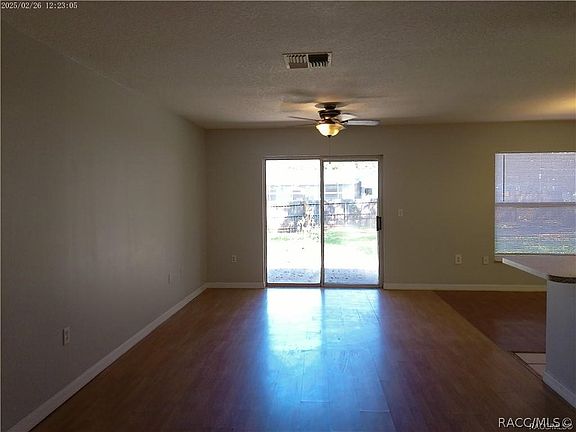 3rd image of 5921 W Woodhill Ct