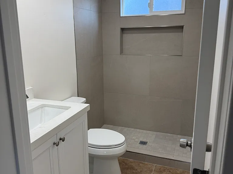 444 Grand Ave #I — Photo 17