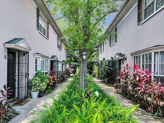 4th image of 403 S Arrawana Ave Unit 3