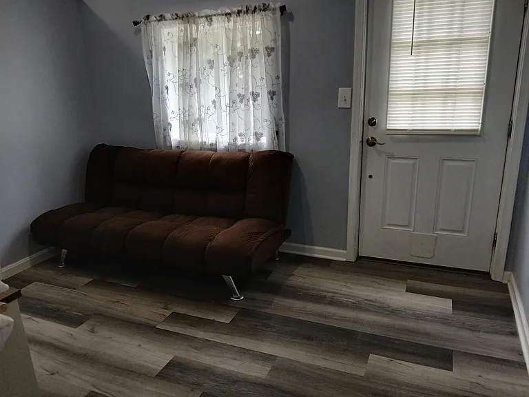 Southwood Rd — Photo 10